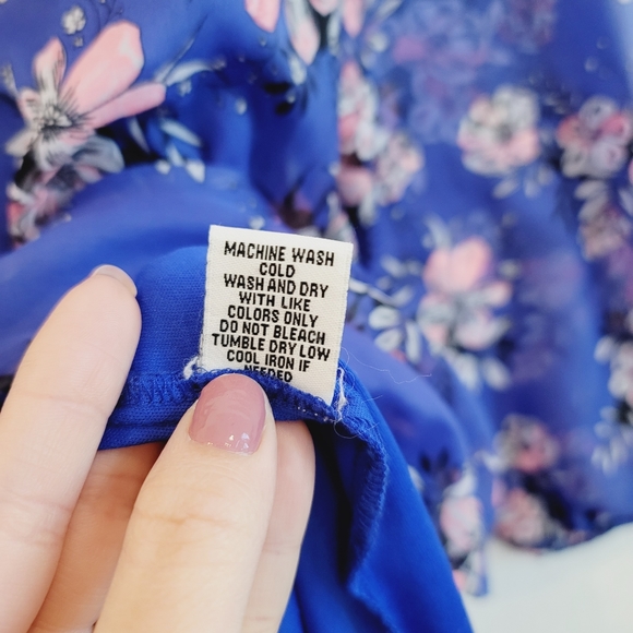 💕 Charlotte Russe Cobalt Blue Floral Shift Dress Women's Size Medium - Picture 7 of 13
